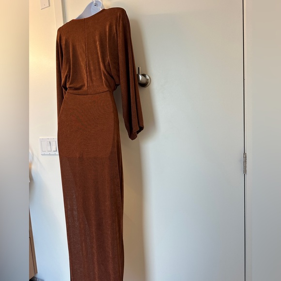 JLUXLABEL Elegant Deep V-Neck Long Sleeve Dress in Rich Brown - Picture 9 of 10